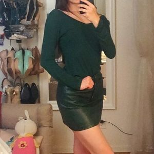 Elegant Evergreen V Line Knit Long sleeve Top